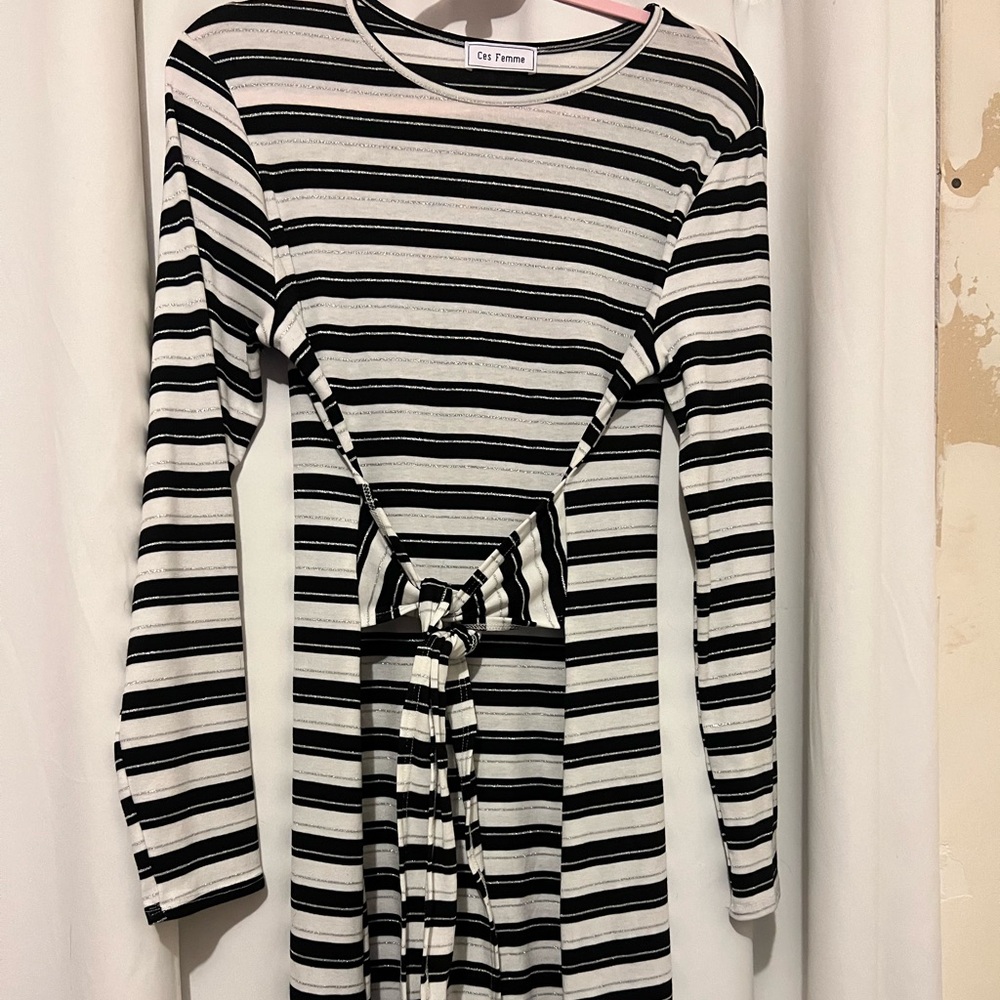 Black and White Striped Midi Dress with Tie Waist – Effortlessly Chic